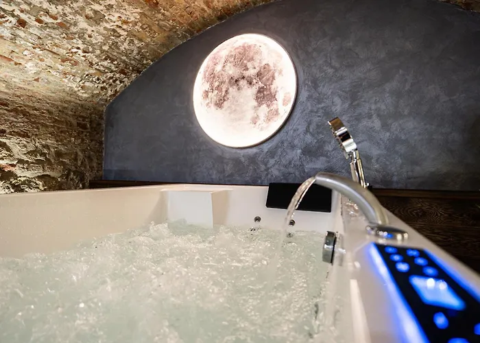 Luna Gemella & Деревянный коттедж Калитри